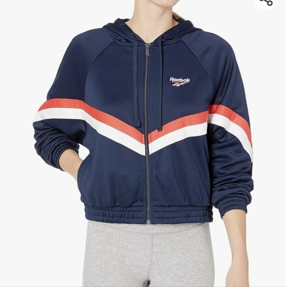 ✨NWT New Reebok Zip Up Hooded Jacket